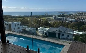 Mountain-Top Ocean View In Coffs Harbour